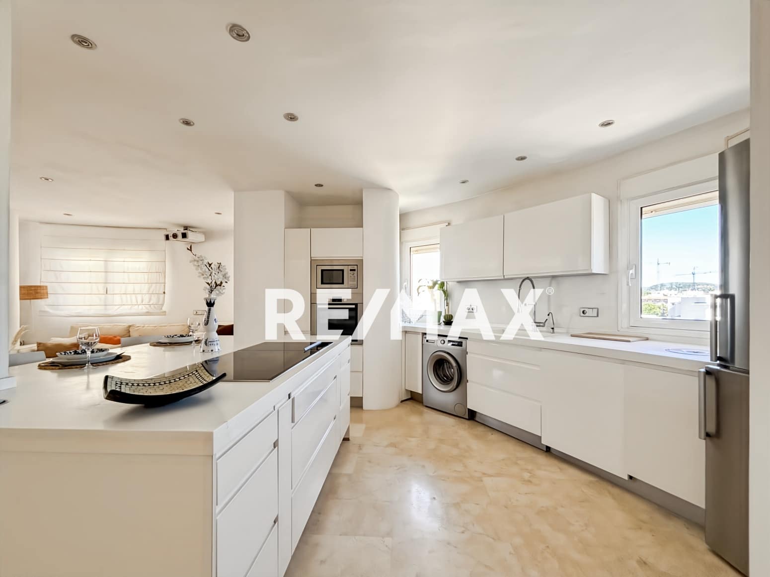 2 quarto Apartamento para venda em Santa Eulalia / Santa Eularia com piscina - 880 000 € (Ref: 9755065)