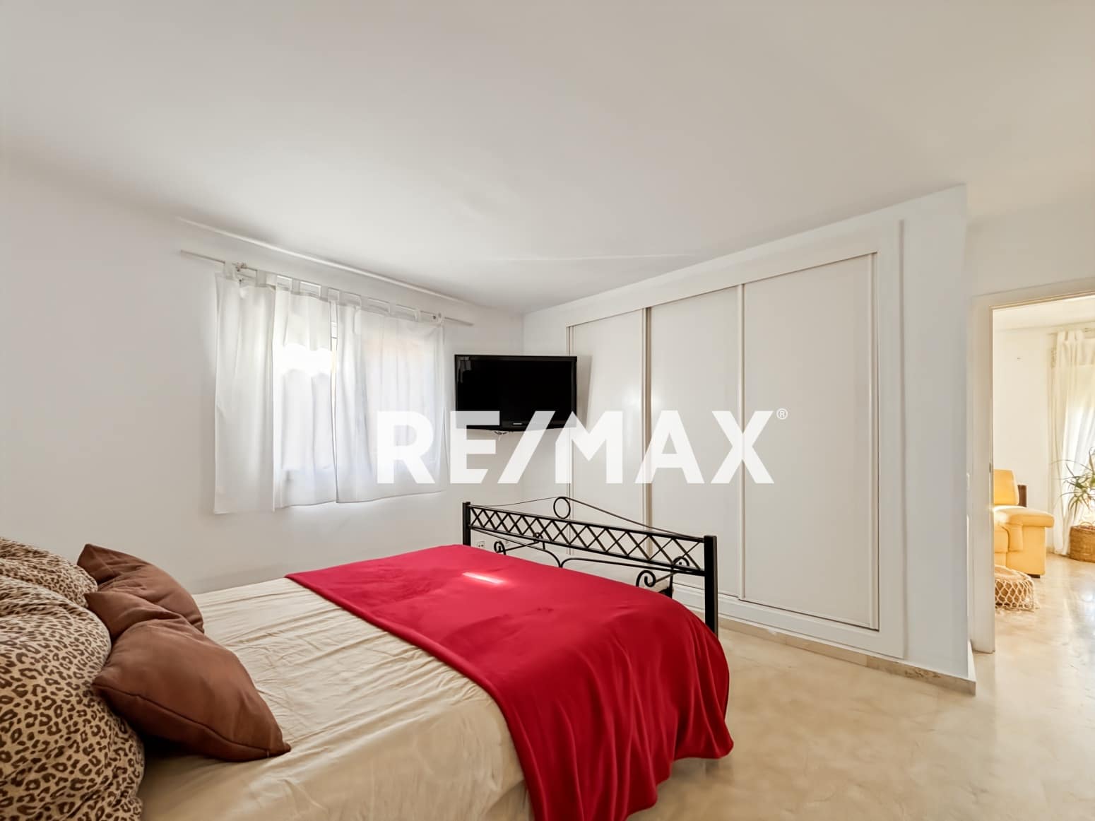 2 quarto Apartamento para venda em Santa Eulalia / Santa Eularia com piscina - 880 000 € (Ref: 9755065)