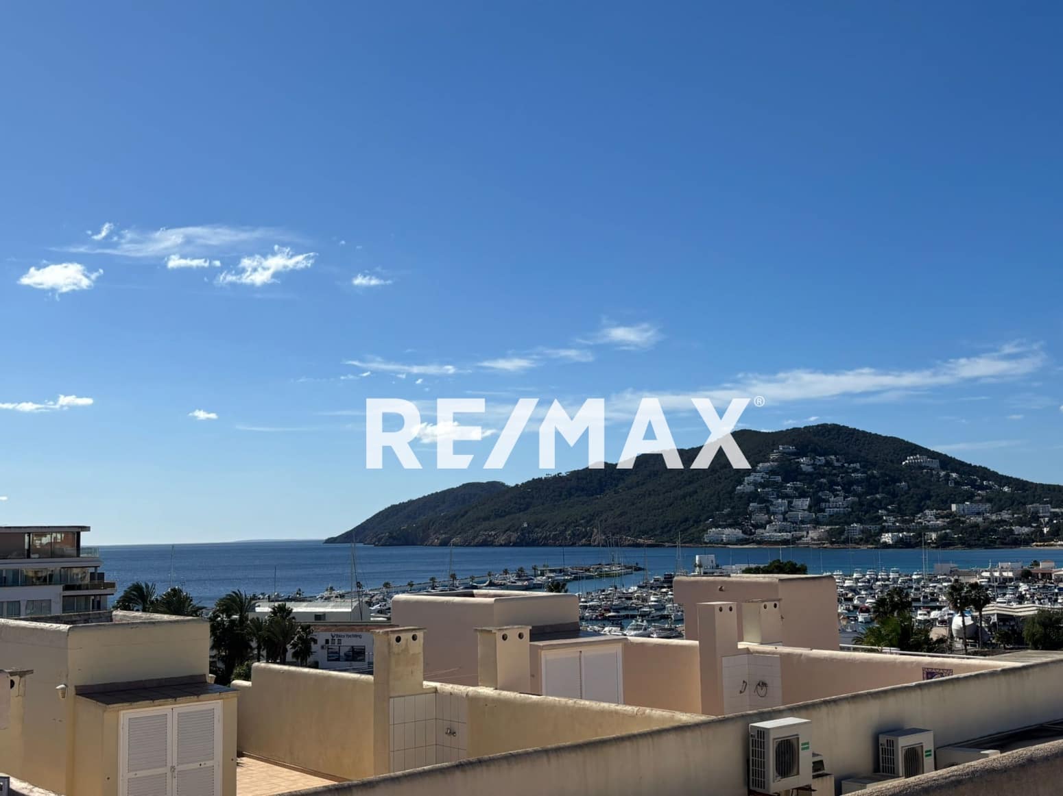 2 quarto Apartamento para venda em Santa Eulalia / Santa Eularia com piscina - 880 000 € (Ref: 9755065)