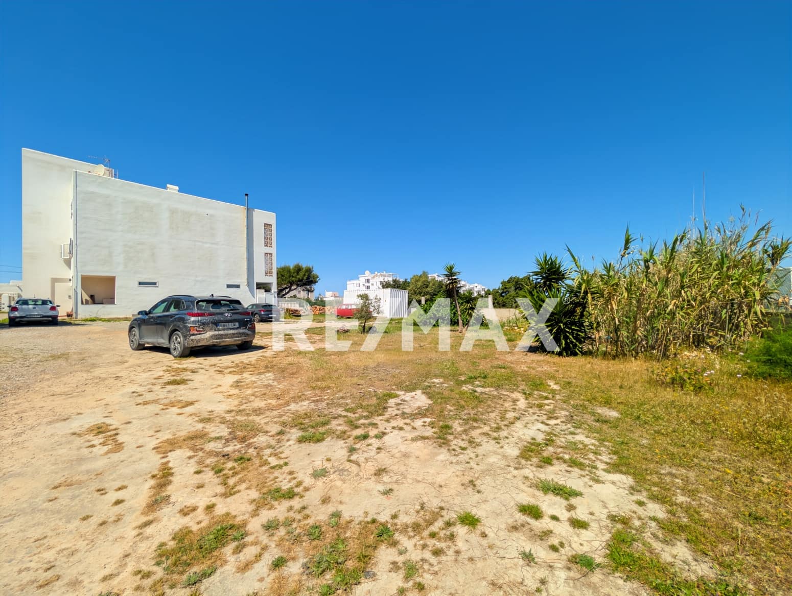 Comercial para venda em Port des Torrent - 249 000 € (Ref: 9777247)