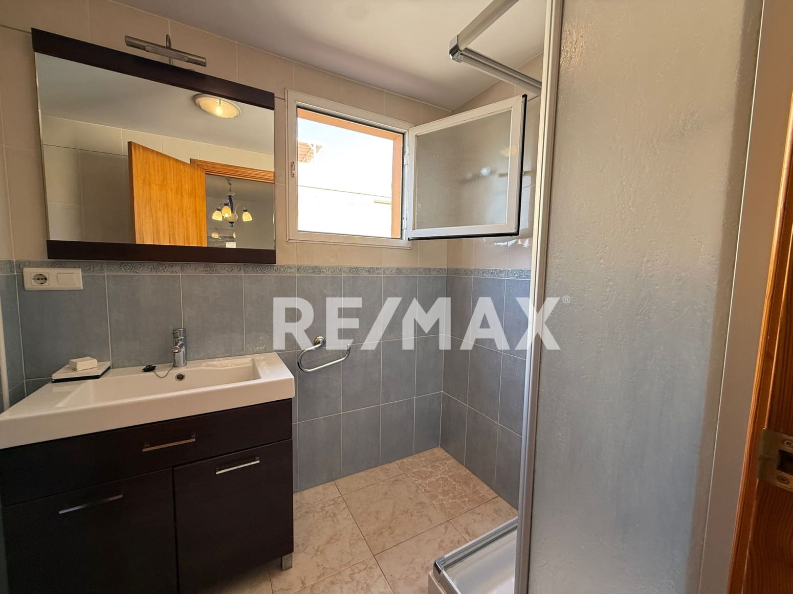 2 makuuhuone Asunto vuokrattavana paikassa Santa Eulalia / Santa Eularia mukana uima-altaan - 2 500 € (Ref: 9779155)