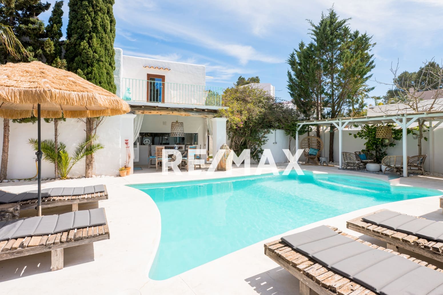 2 soveværelse Villa til salg i Port des Torrent med swimmingpool - € 1.450.000 (Ref: 9782300)