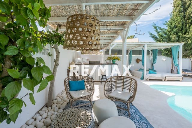 2 soveværelse Villa til salg i Port des Torrent, San Jose / Sant Josep de Sa Talaia med swimmingpool - € 1.450.000 (Ref: 9782300)