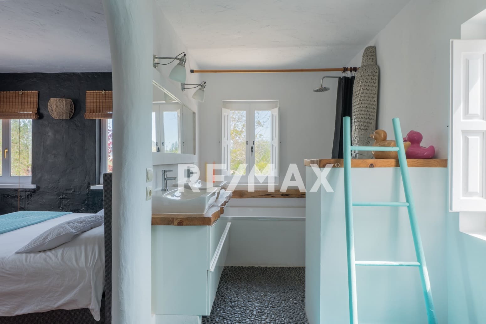 2 soveværelse Villa til salg i Port des Torrent med swimmingpool - € 1.450.000 (Ref: 9782300)