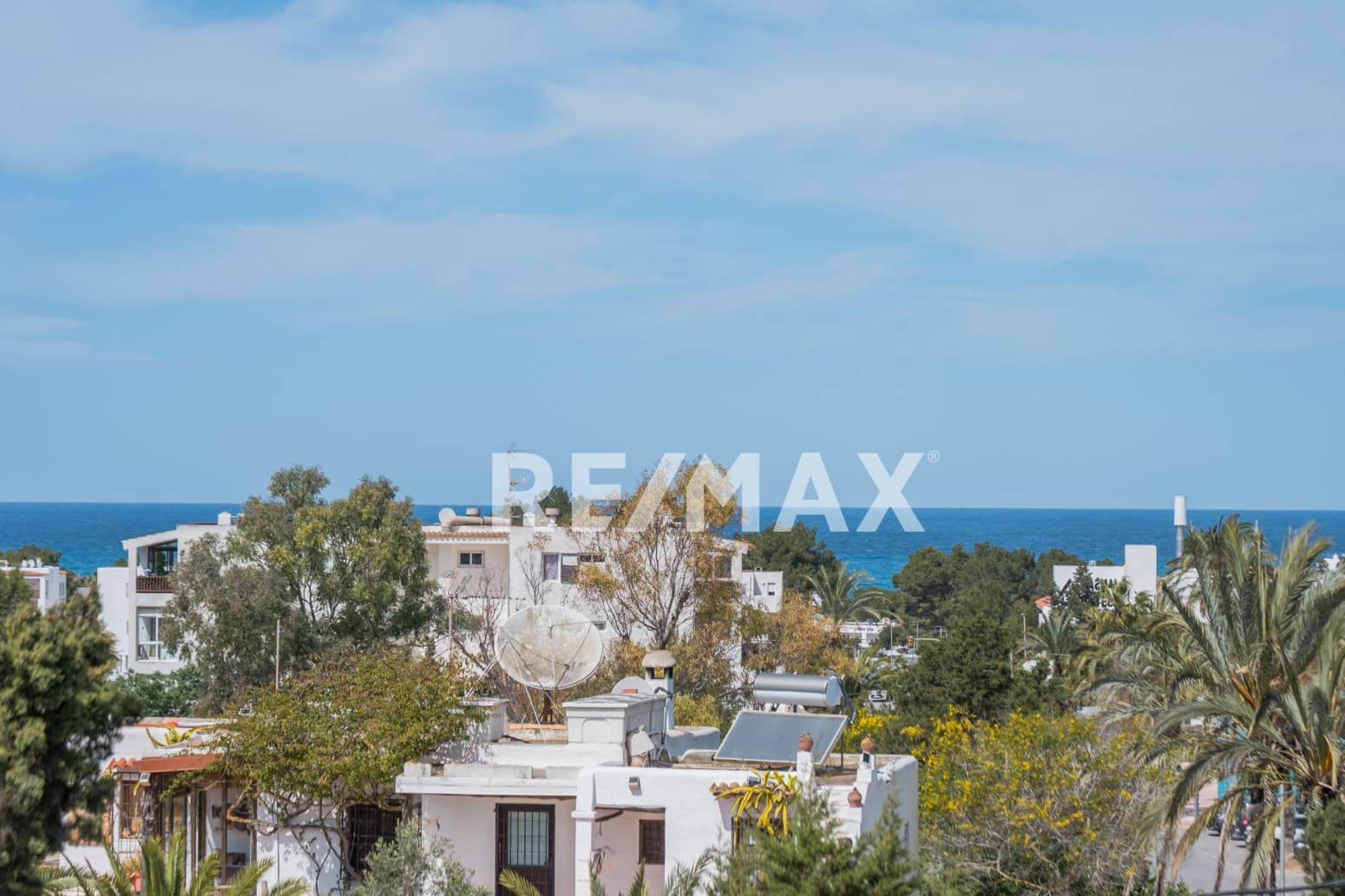 2 soveværelse Villa til salg i Port des Torrent med swimmingpool - € 1.450.000 (Ref: 9782300)