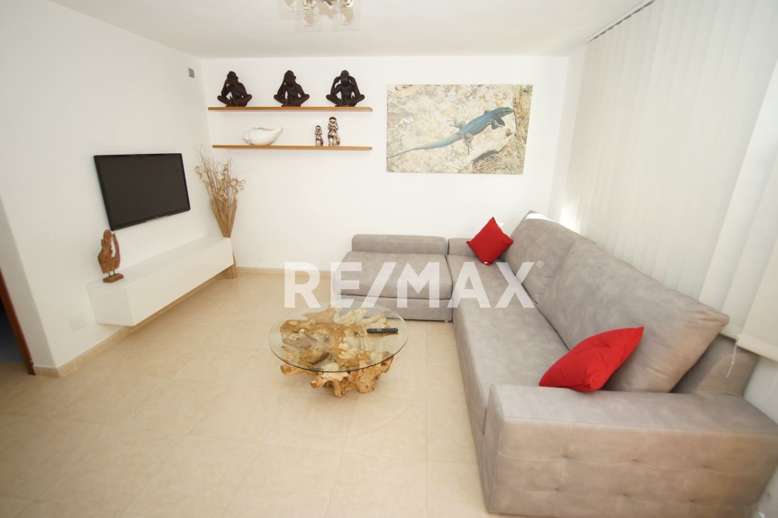 10 camera da letto Villa da affittare in Nuestra Senora de Jesus con piscina garage - 11.250 € (Rif: 9782301)