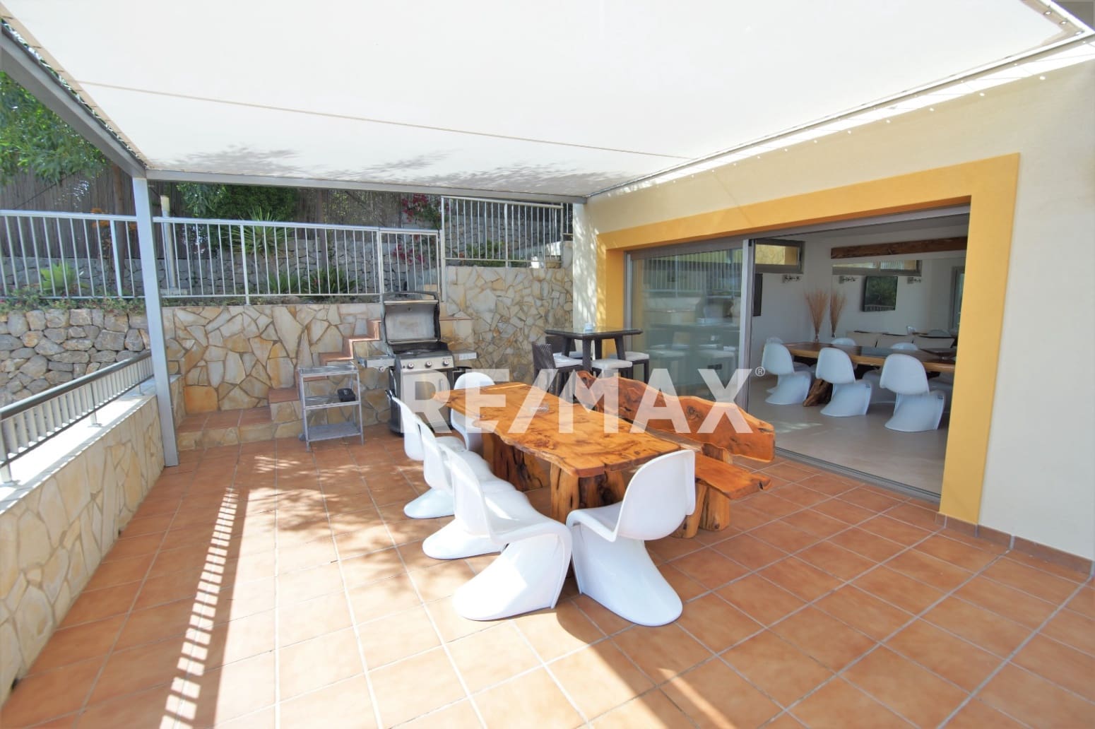 10 camera da letto Villa da affittare in Nuestra Senora de Jesus con piscina garage - 11.250 € (Rif: 9782301)