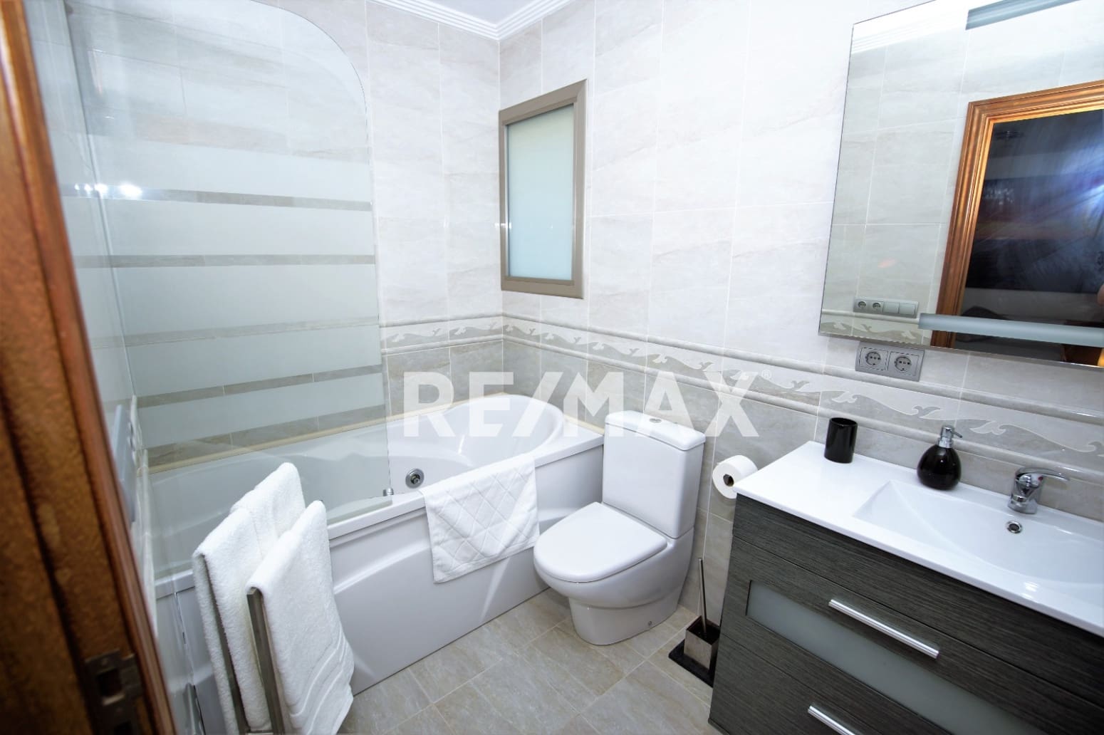 10 camera da letto Villa da affittare in Nuestra Senora de Jesus con piscina garage - 11.250 € (Rif: 9782301)