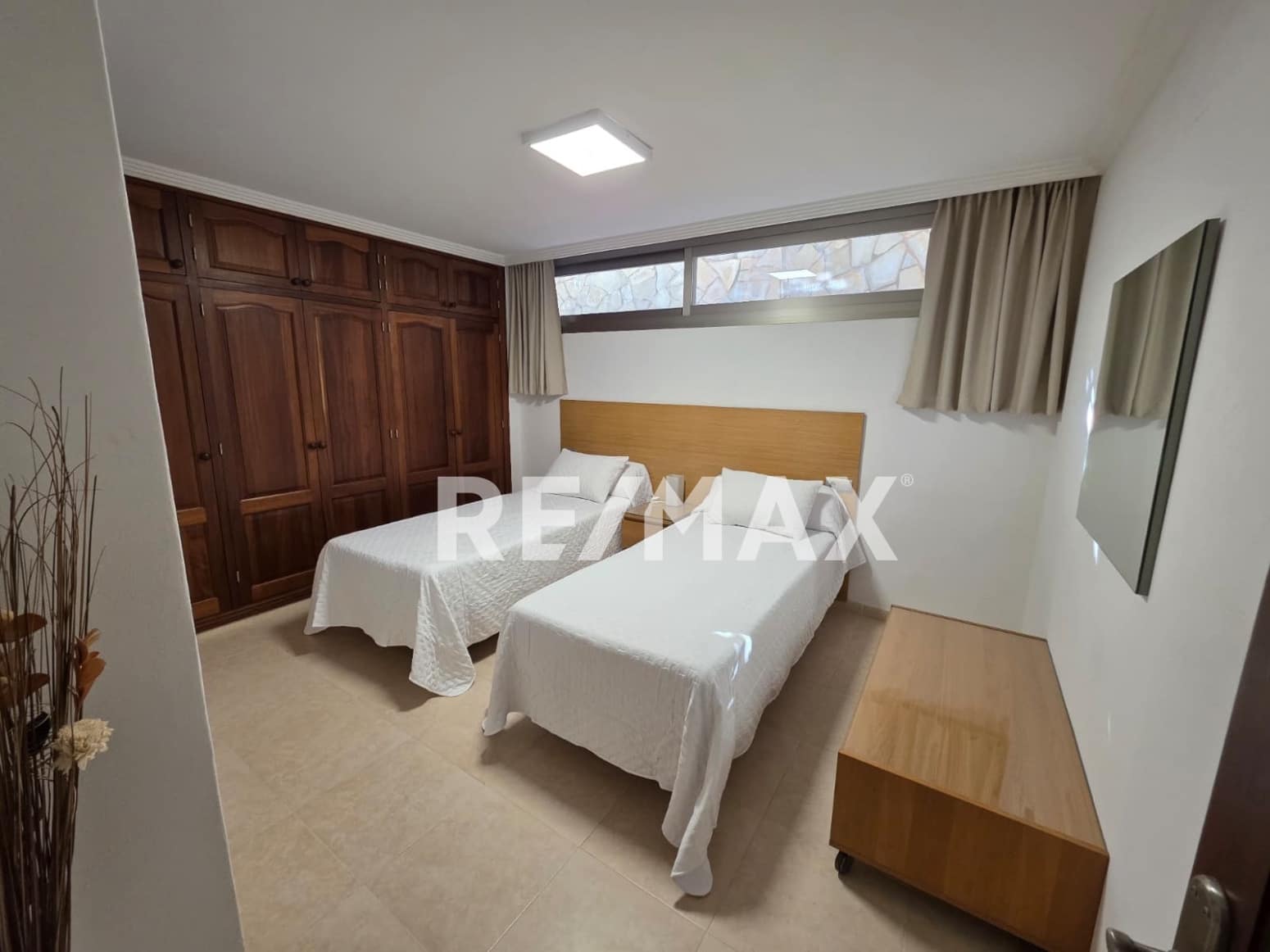 10 camera da letto Villa da affittare in Nuestra Senora de Jesus con piscina garage - 11.250 € (Rif: 9782301)