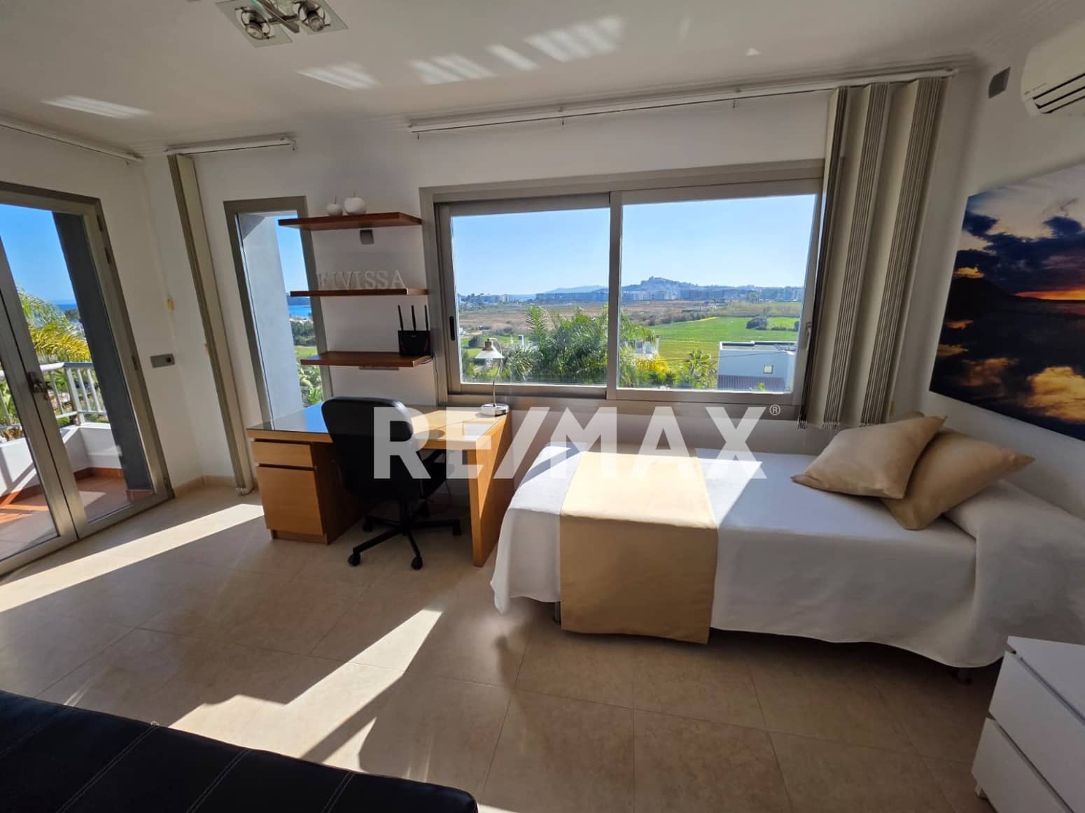 10 camera da letto Villa da affittare in Nuestra Senora de Jesus con piscina garage - 11.250 € (Rif: 9782301)