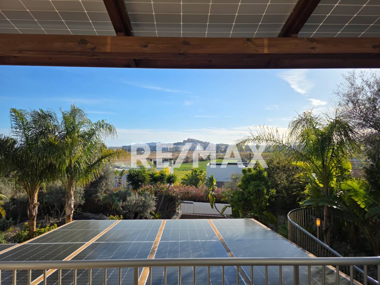 10 camera da letto Villa da affittare in Nuestra Senora de Jesus con piscina garage - 11.250 € (Rif: 9782301)