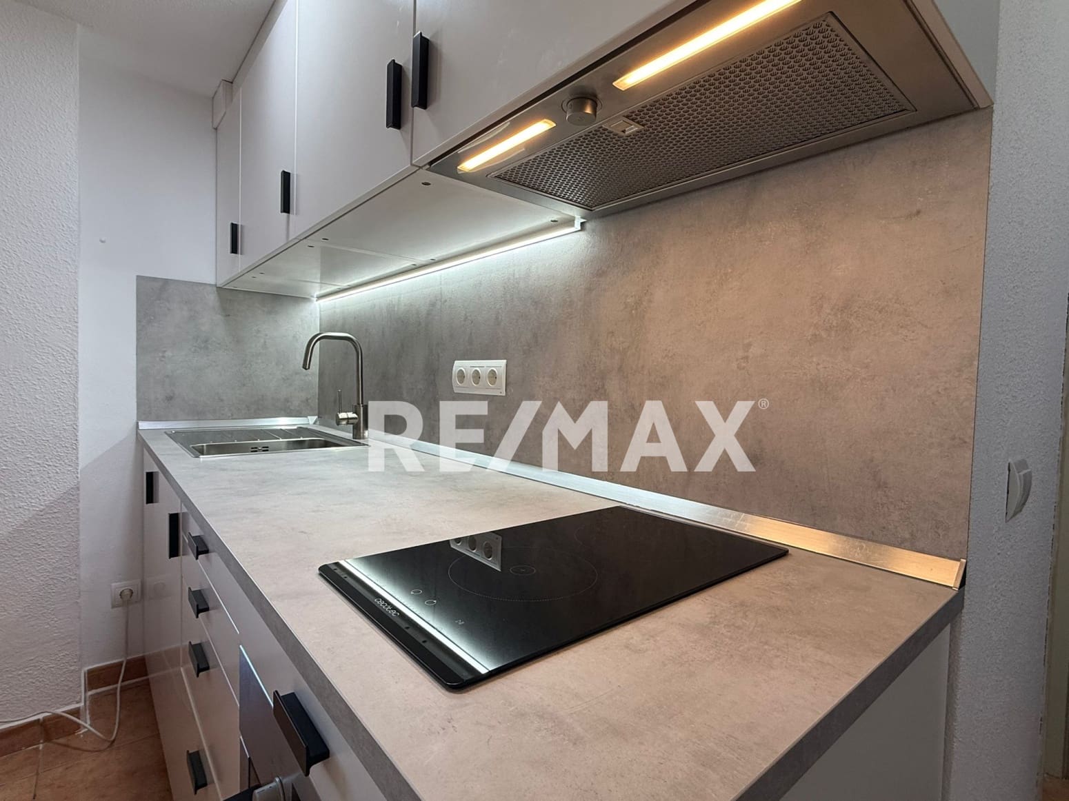 1 soverom Leilighet til leie i Es Cana - € 1 600 (Ref: 9788780)