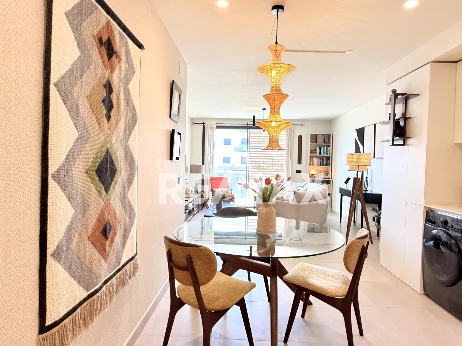 Piso de 2 habitaciones en Santa Eulalia / Santa Eularia en venta con piscina garaje - 649.000 € (Ref: 9796080)