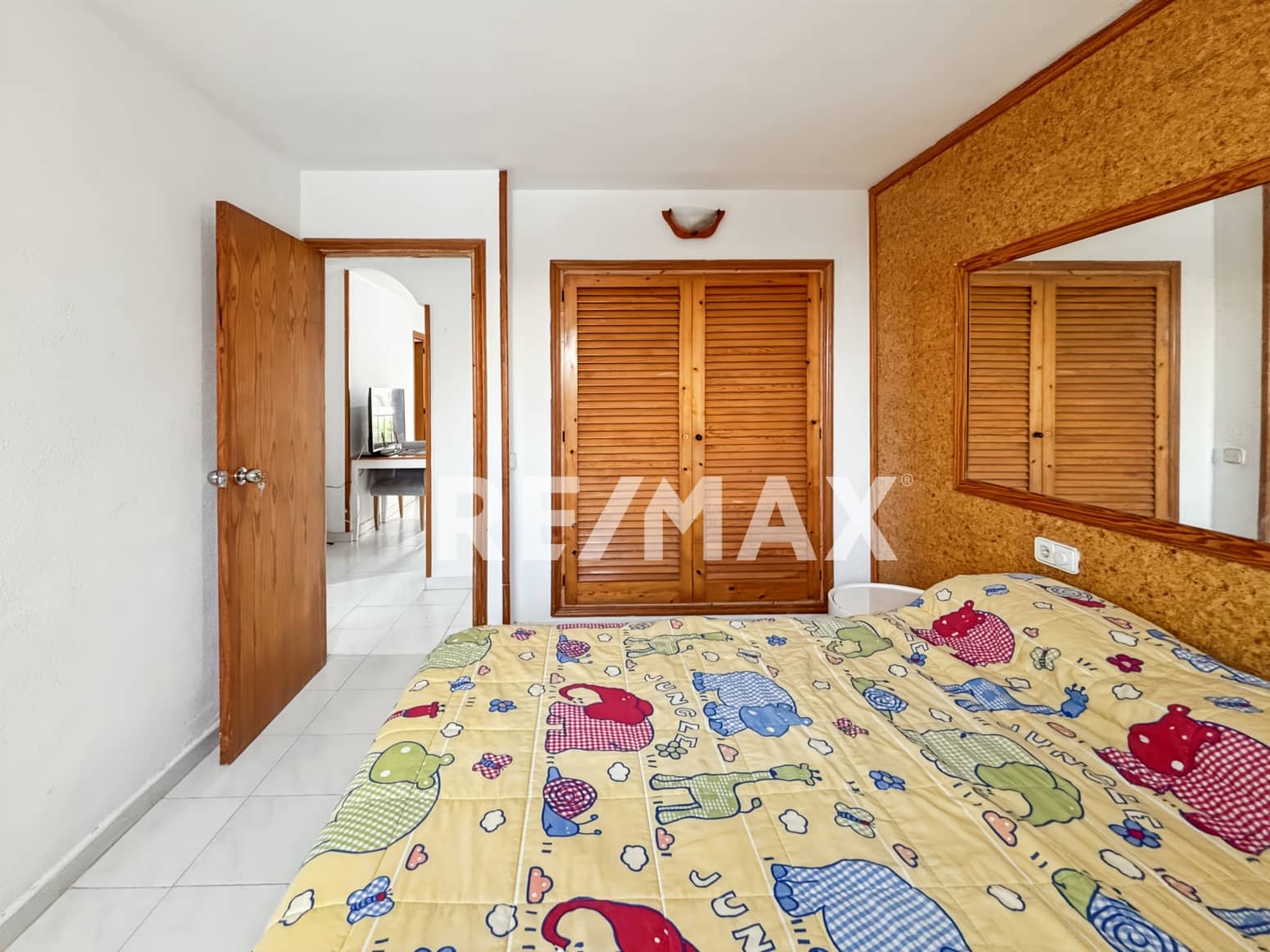 Appartement de 2 chambres à louer à Santa Eulalia / Santa Eularia avec piscine - 2 200 € (Ref: 9797754)