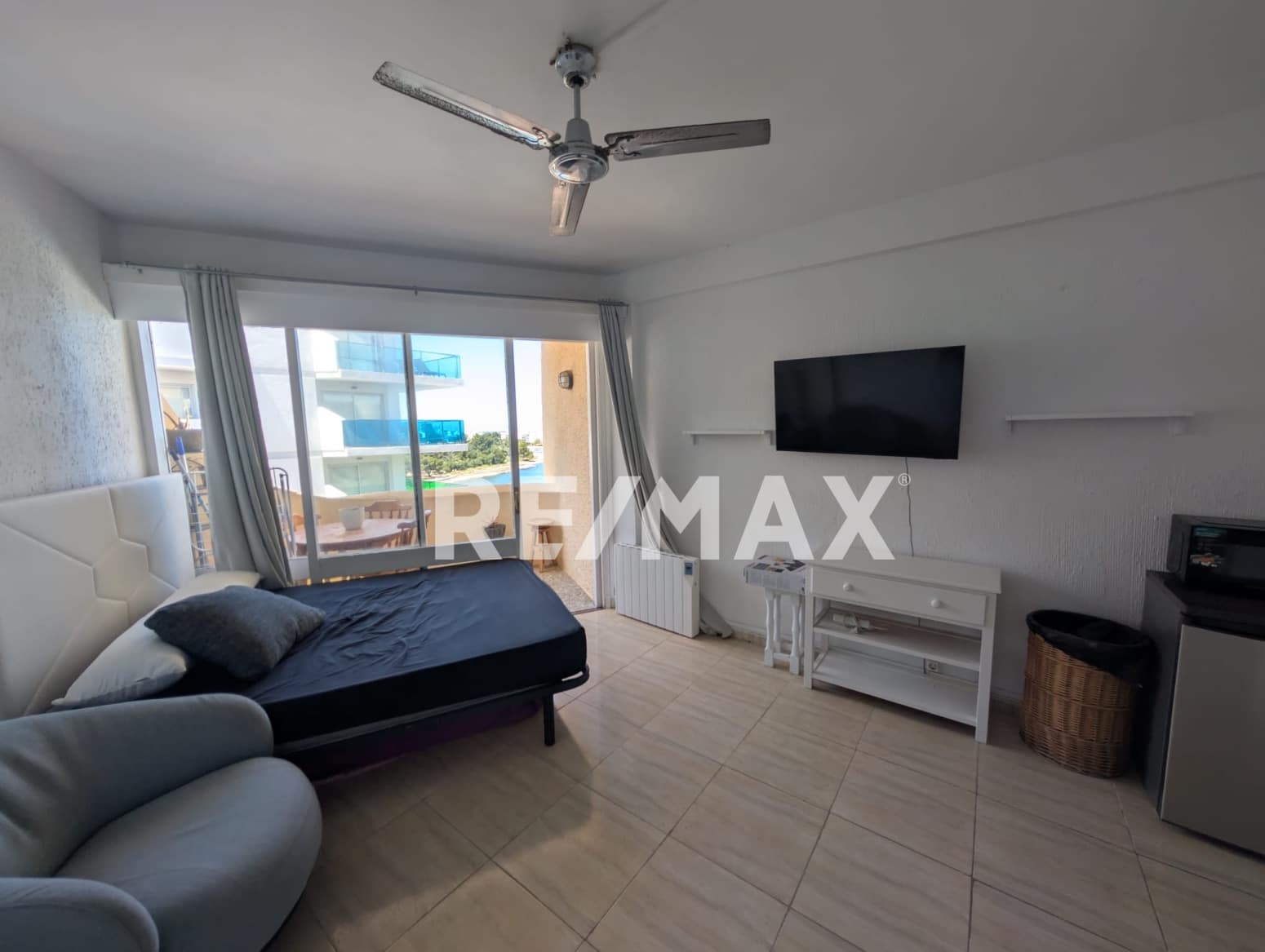 Flat for rent in San Jose / Sant Josep de Sa Talaia with pool - € 1,890 (Ref: 9838413)