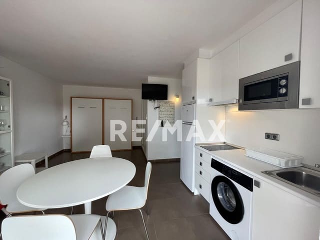 Flat for rent in San Jose / Sant Josep de Sa Talaia with pool garage - € 2,000 (Ref: 9872525)