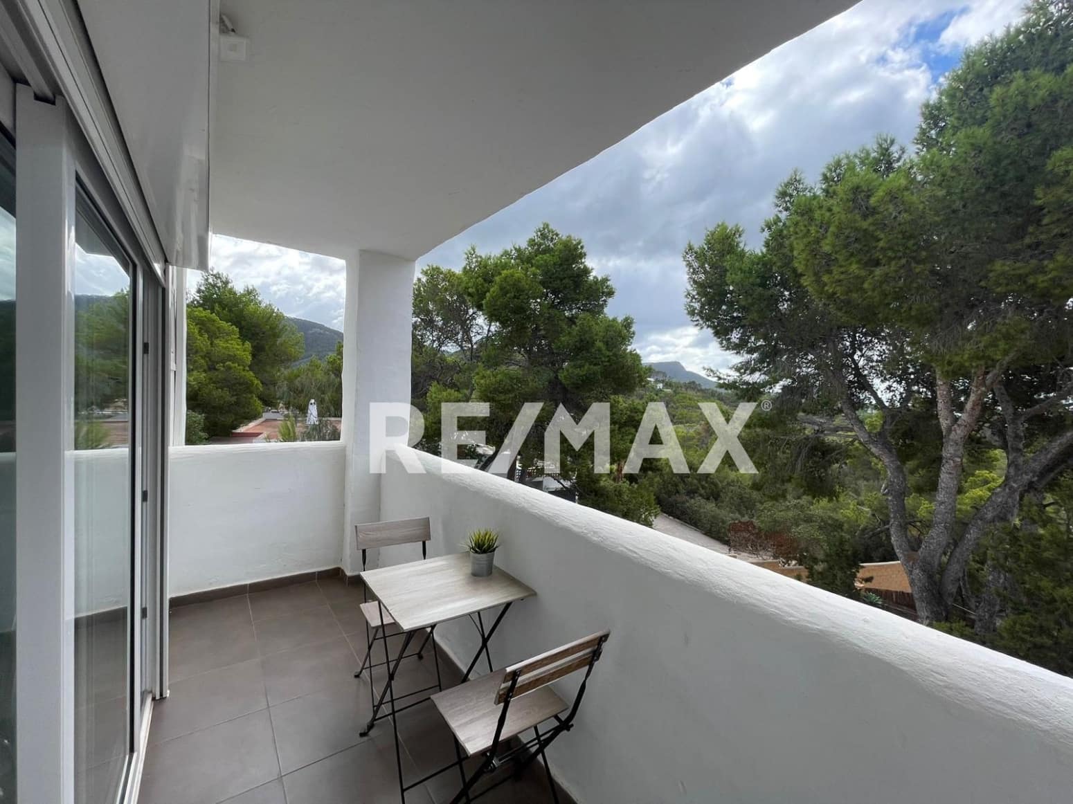 Flat for rent in San Jose / Sant Josep de Sa Talaia with pool garage - € 2,000 (Ref: 9872525)