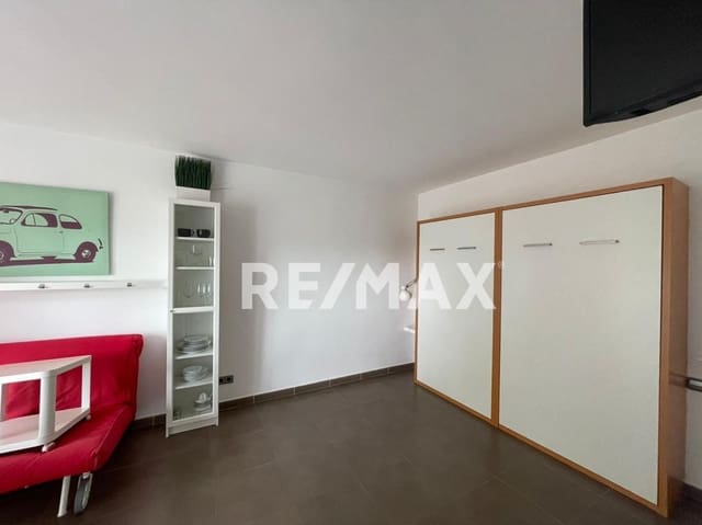 Flat for rent in San Jose / Sant Josep de Sa Talaia with pool garage - € 2,000 (Ref: 9872525)