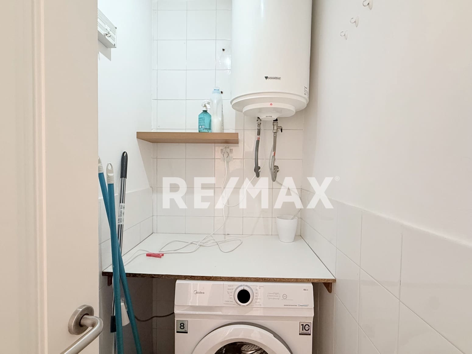 2 makuuhuone Asunto vuokrattavana paikassa Roca Llisa mukana uima-altaan - 3 500 € (Ref: 9875320)