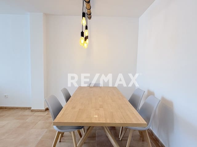 2 makuuhuone Asunto vuokrattavana paikassa Roca Llisa, Santa Eulalia / Santa Eularia mukana uima-altaan - 3 500 € (Ref: 9875320)
