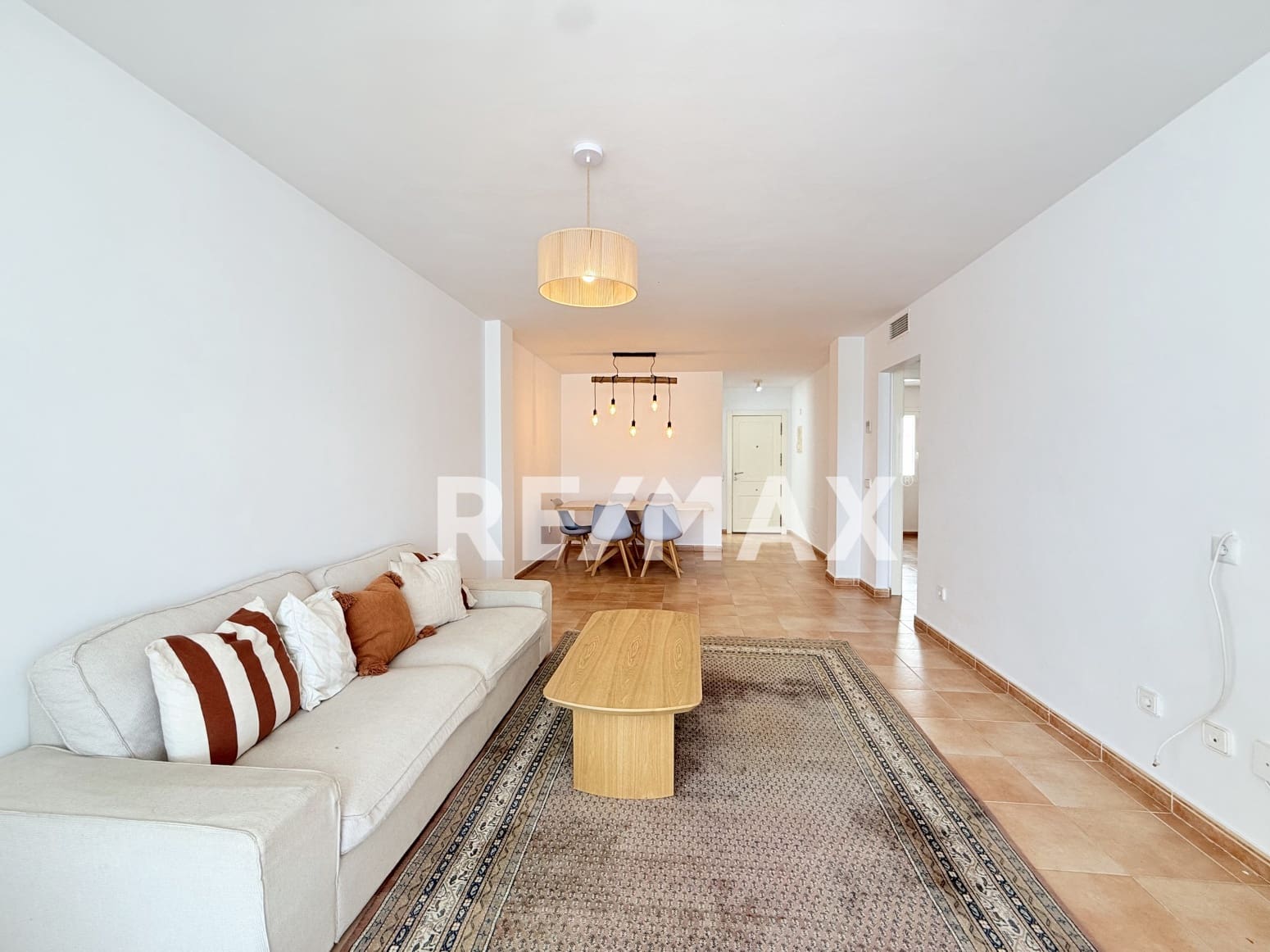 2 makuuhuone Asunto vuokrattavana paikassa Roca Llisa mukana uima-altaan - 3 500 € (Ref: 9875320)