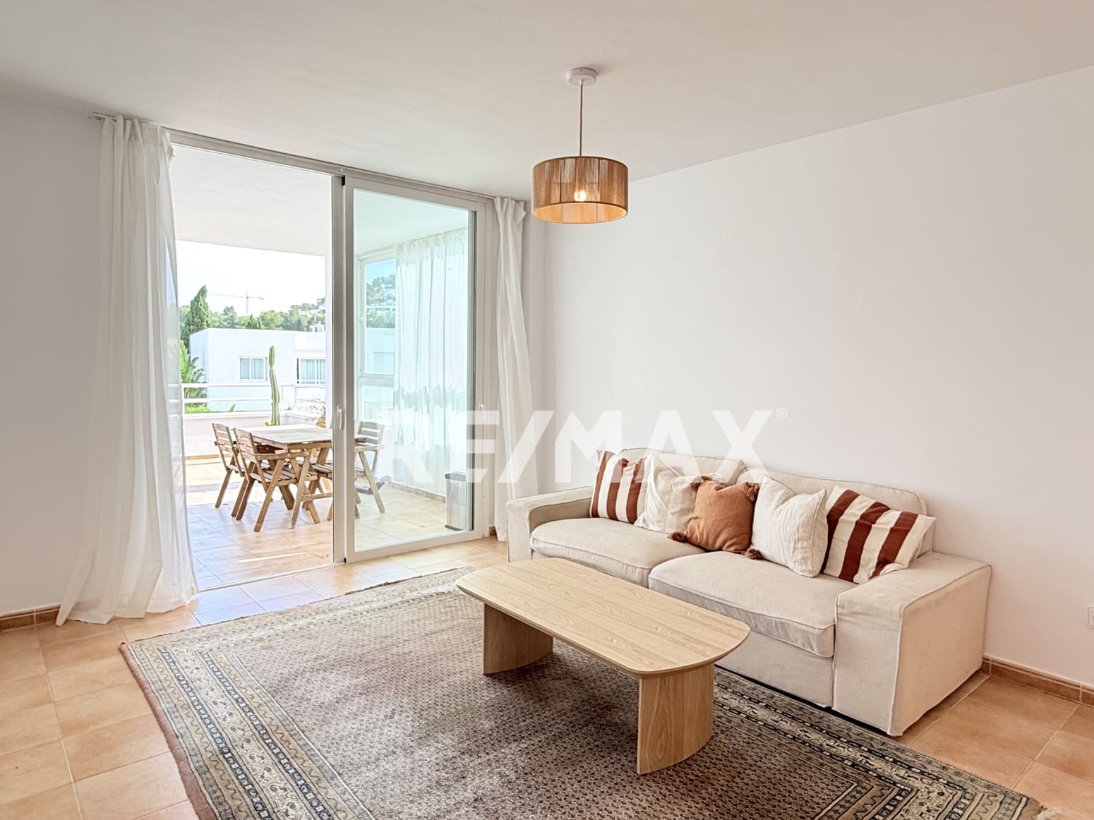2 makuuhuone Asunto vuokrattavana paikassa Roca Llisa mukana uima-altaan - 3 500 € (Ref: 9875320)