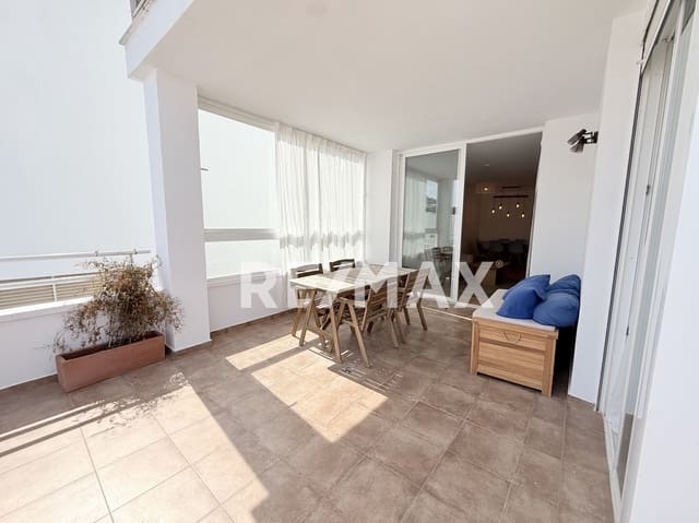 2 makuuhuone Asunto vuokrattavana paikassa Roca Llisa, Santa Eulalia / Santa Eularia mukana uima-altaan - 3 500 € (Ref: 9875320)