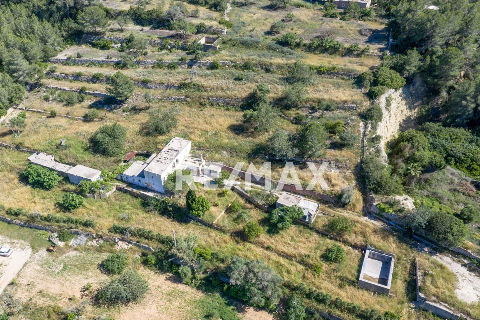 4 Zimmer Villa zu verkaufen in Nuestra Senora de Jesus mit Garage - 2.250.000 € (Ref: 9890957)