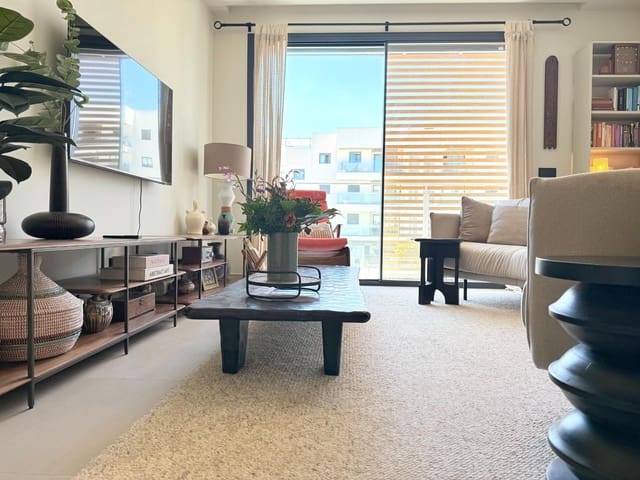 2 soverom Leilighet til salgs i Santa Eulalia / Santa Eularia med svømmebasseng garasje - € 649 000 (Ref: 9901580)