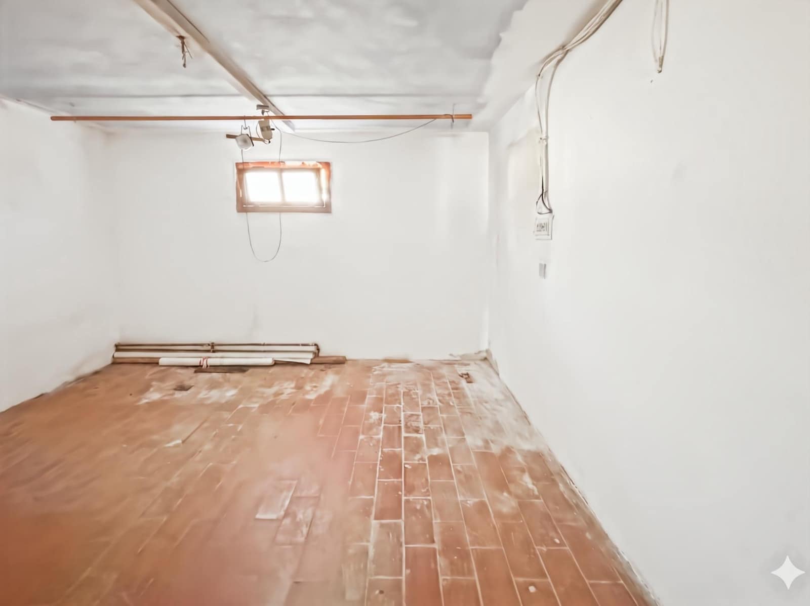 Garasje til salgs i Santa Eulalia / Santa Eularia - € 75 000 (Ref: 9901583)