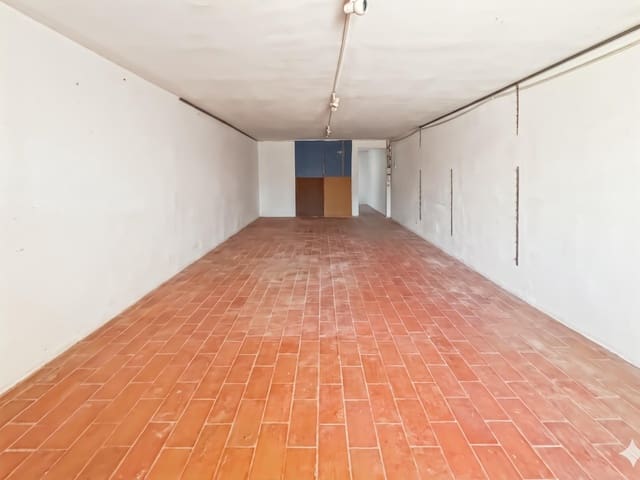Garasje til salgs i Santa Eulalia / Santa Eularia - € 75 000 (Ref: 9901583)