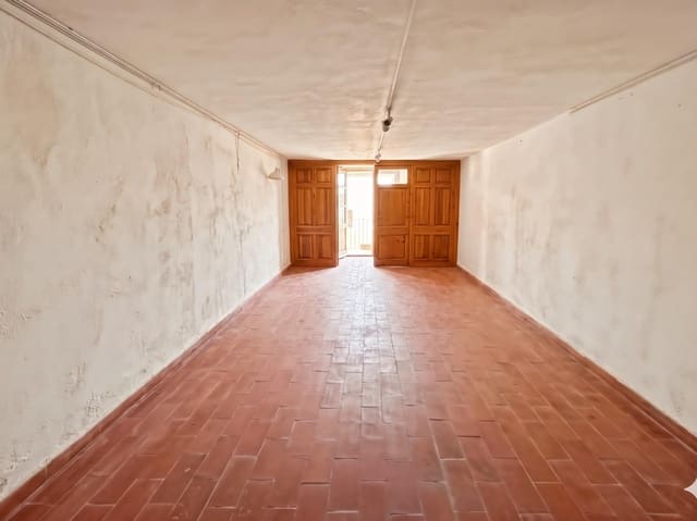 Garasje til salgs i Santa Eulalia / Santa Eularia - € 75 000 (Ref: 9901583)