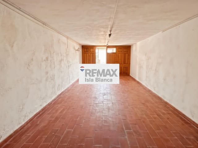 Garage til salg i Santa Eulalia / Santa Eularia - € 75.000 (Ref: 9901583)