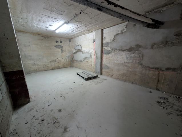 Garasje til salgs i Ibiza by - € 87 500 (Ref: 9901585)