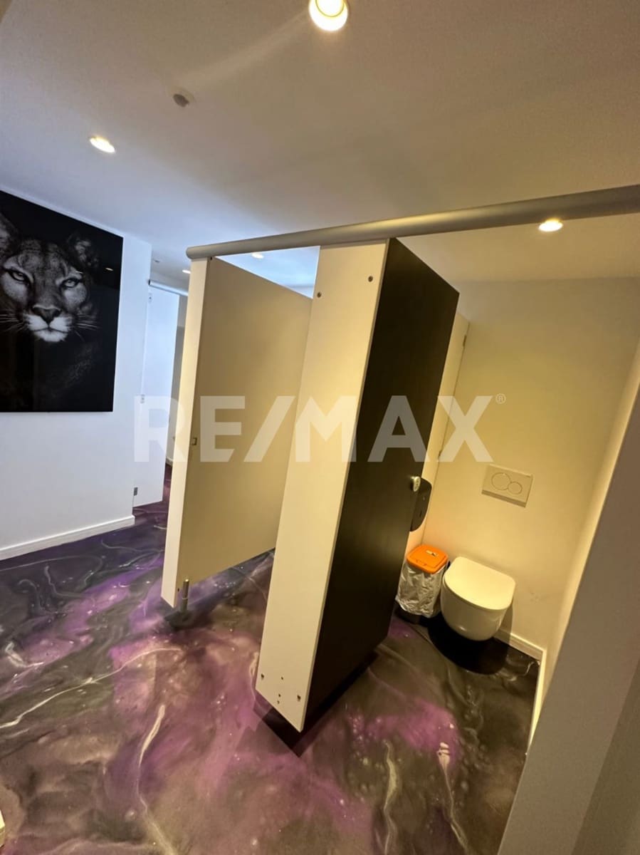 Commerciale in vendita in Ibiza-Eivissa citta - 450.000 € (Rif: 9901586)