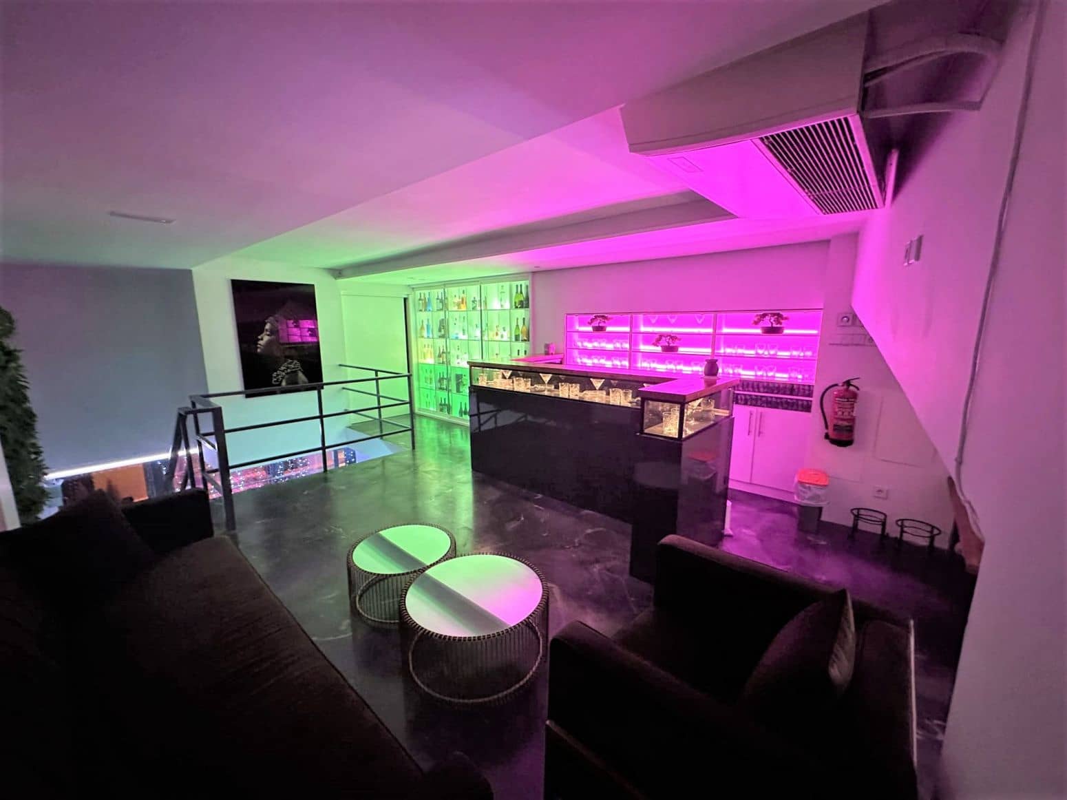 Commerciale in vendita in Ibiza-Eivissa citta - 450.000 € (Rif: 9901586)