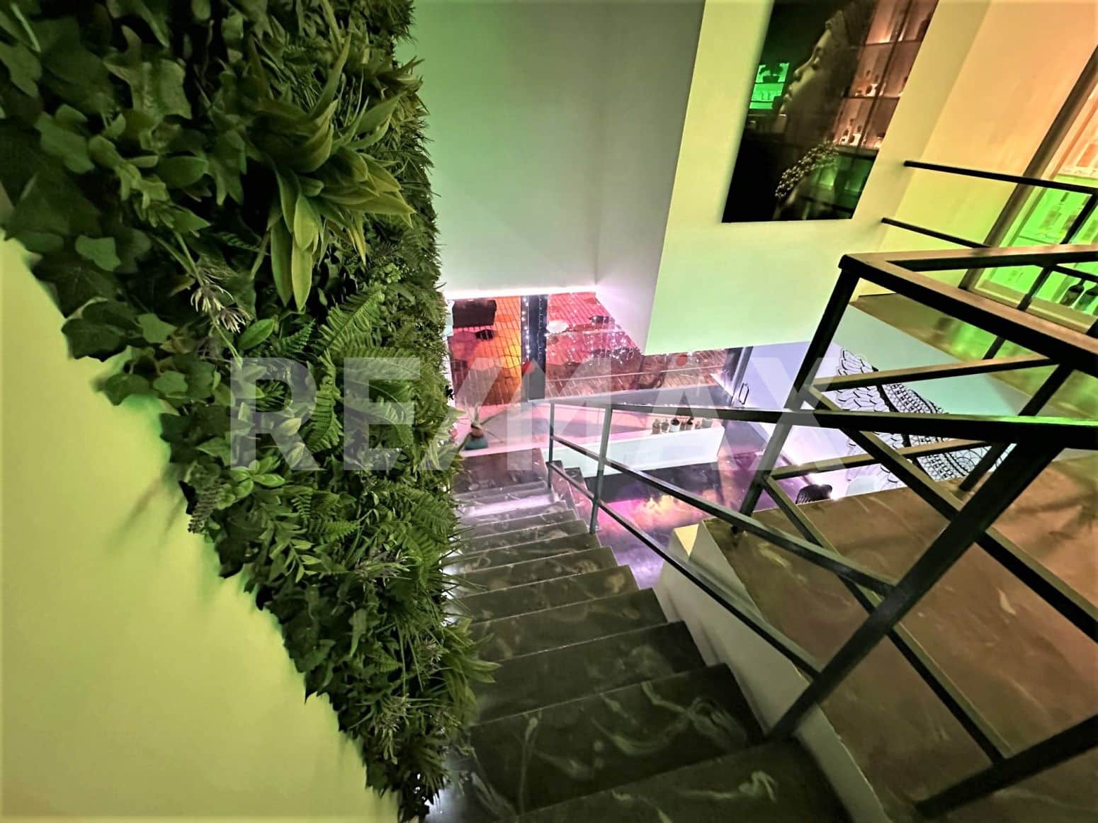 Commerciale in vendita in Ibiza-Eivissa citta - 450.000 € (Rif: 9901586)