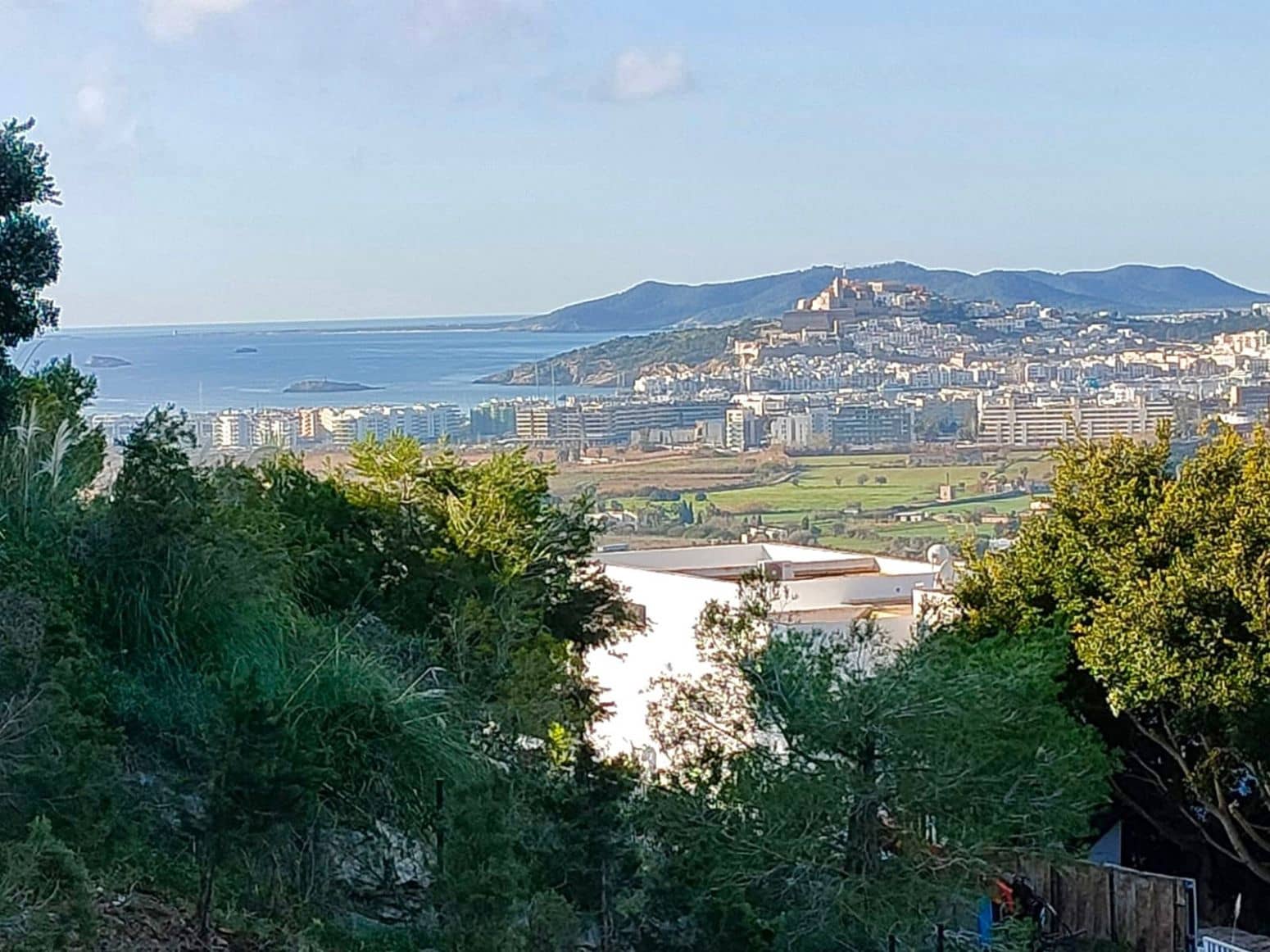 Byggetomt til salgs i Santa Eulalia / Santa Eularia - € 2 340 000 (Ref: 9901587)