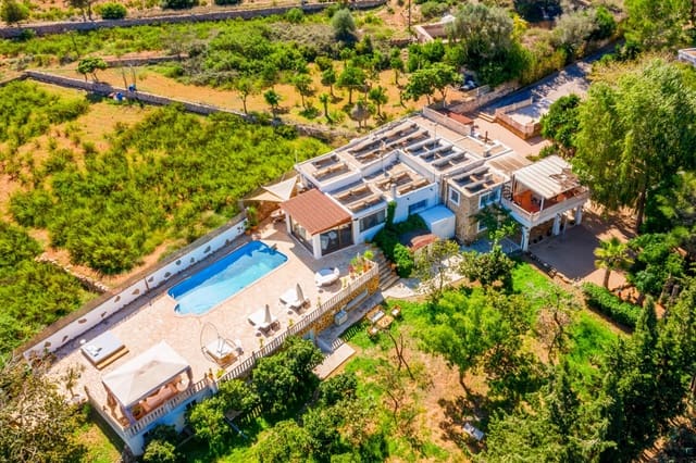 6 slaapkamer Villa te koop in Sant Joan de Labritja met zwembad garage - € 2.300.000 (Ref: 9901589)
