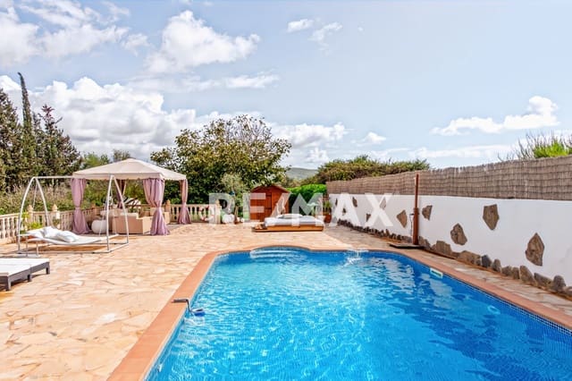 6 slaapkamer Villa te koop in Sant Joan de Labritja met zwembad garage - € 2.300.000 (Ref: 9901589)