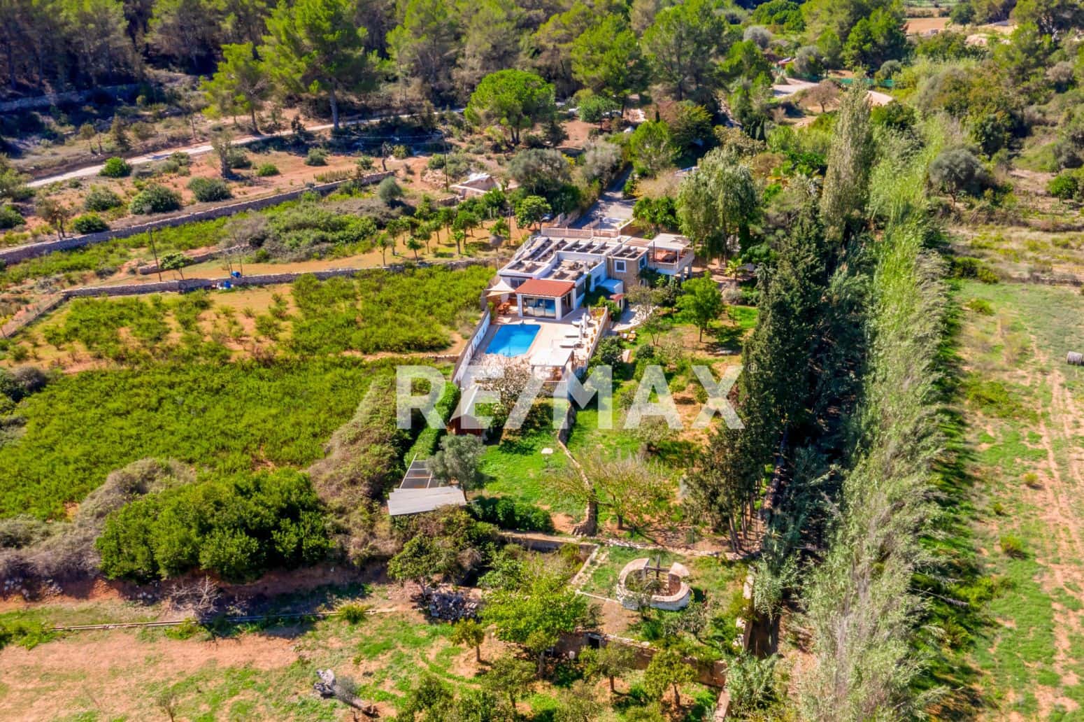 6 slaapkamer Villa te koop in Sant Joan de Labritja met zwembad garage - € 2.300.000 (Ref: 9901589)
