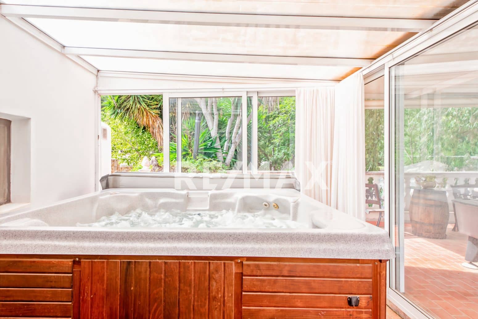 6 slaapkamer Villa te koop in Sant Joan de Labritja met zwembad garage - € 2.300.000 (Ref: 9901589)