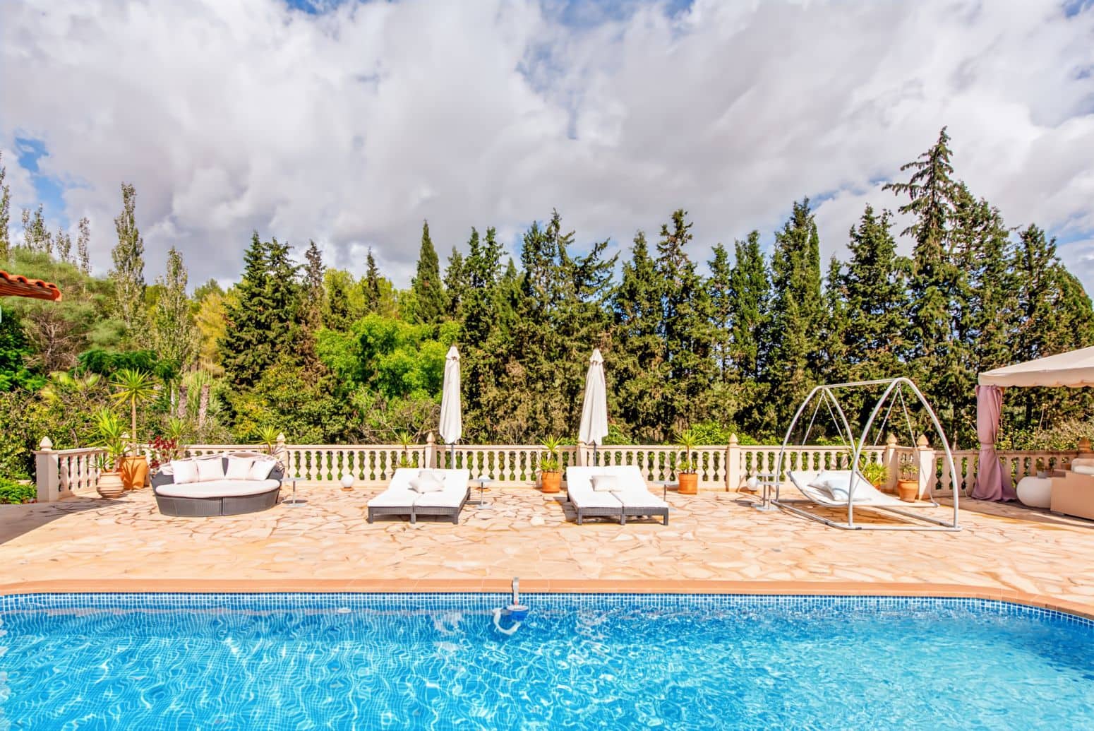 6 slaapkamer Villa te koop in Sant Joan de Labritja met zwembad garage - € 2.300.000 (Ref: 9901589)