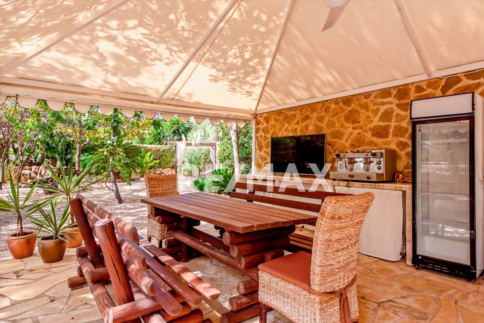 6 slaapkamer Villa te koop in Sant Joan de Labritja met zwembad garage - € 2.300.000 (Ref: 9901589)