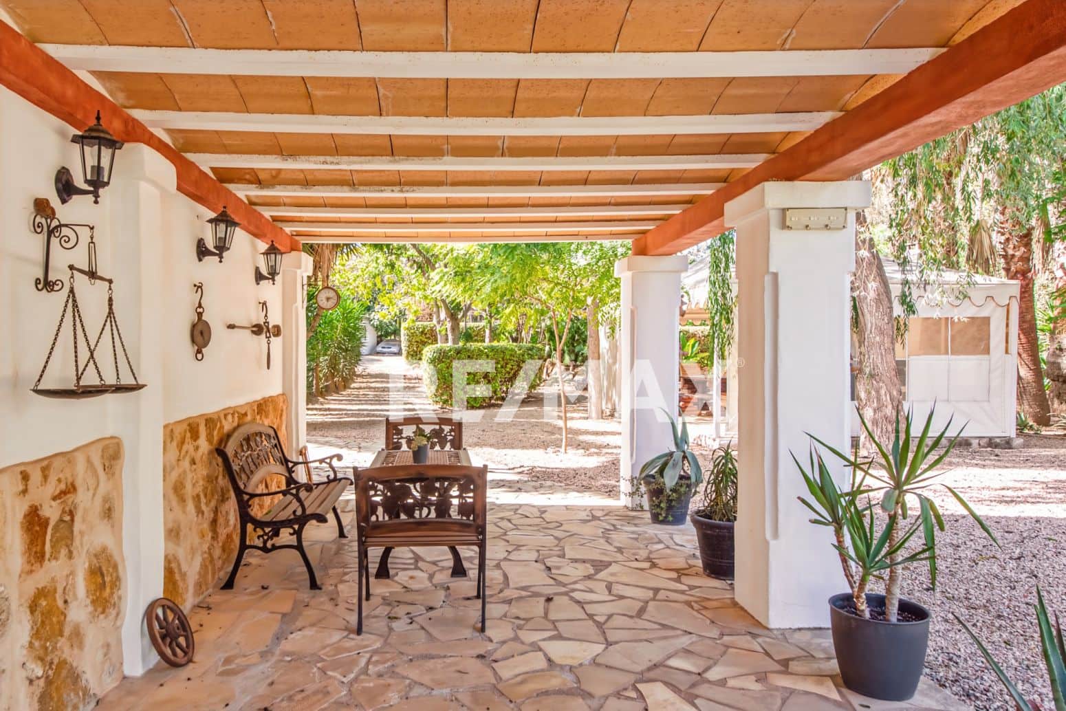 6 slaapkamer Villa te koop in Sant Joan de Labritja met zwembad garage - € 2.300.000 (Ref: 9901589)