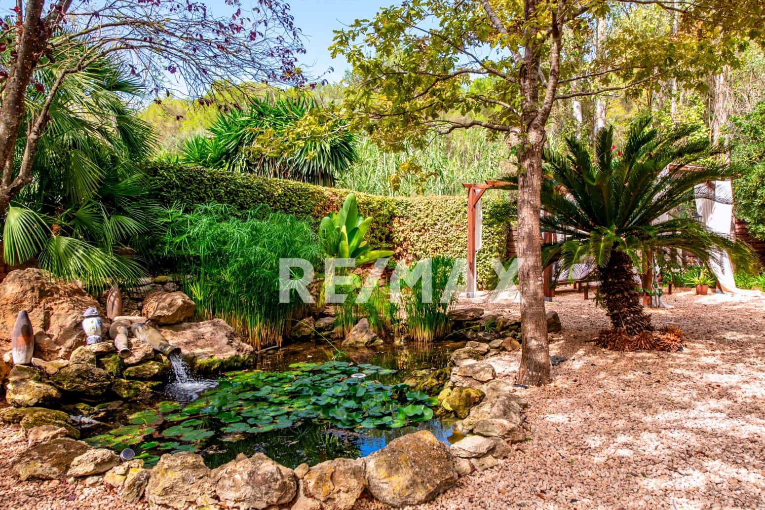 6 slaapkamer Villa te koop in Sant Joan de Labritja met zwembad garage - € 2.300.000 (Ref: 9901589)