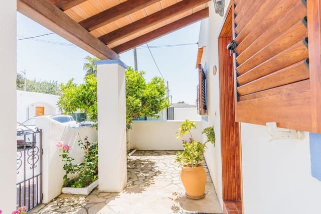 6 makuuhuone Huvila myytävänä paikassa Santa Eulalia / Santa Eularia mukana uima-altaan 
autotalli - 1 650 000 € (Ref: 9901590)