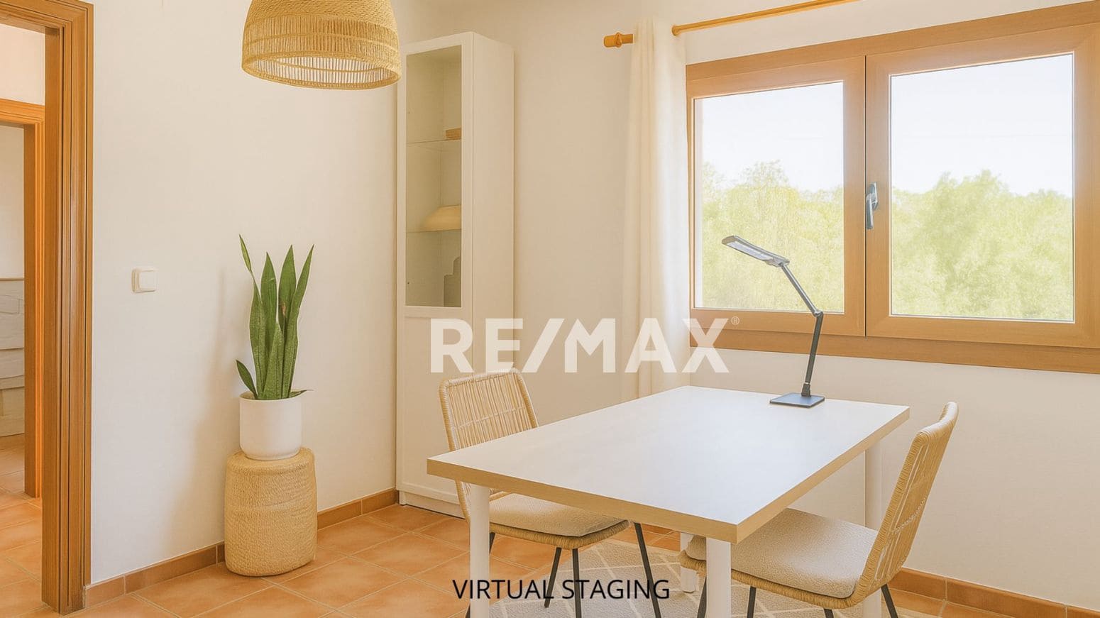 6 makuuhuone Huvila myytävänä paikassa Santa Eulalia / Santa Eularia mukana uima-altaan 
autotalli - 1 650 000 € (Ref: 9901590)