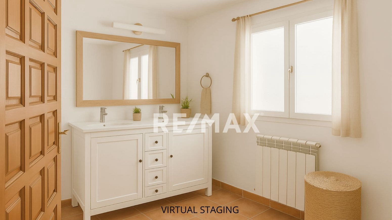 6 makuuhuone Huvila myytävänä paikassa Santa Eulalia / Santa Eularia mukana uima-altaan 
autotalli - 1 650 000 € (Ref: 9901590)