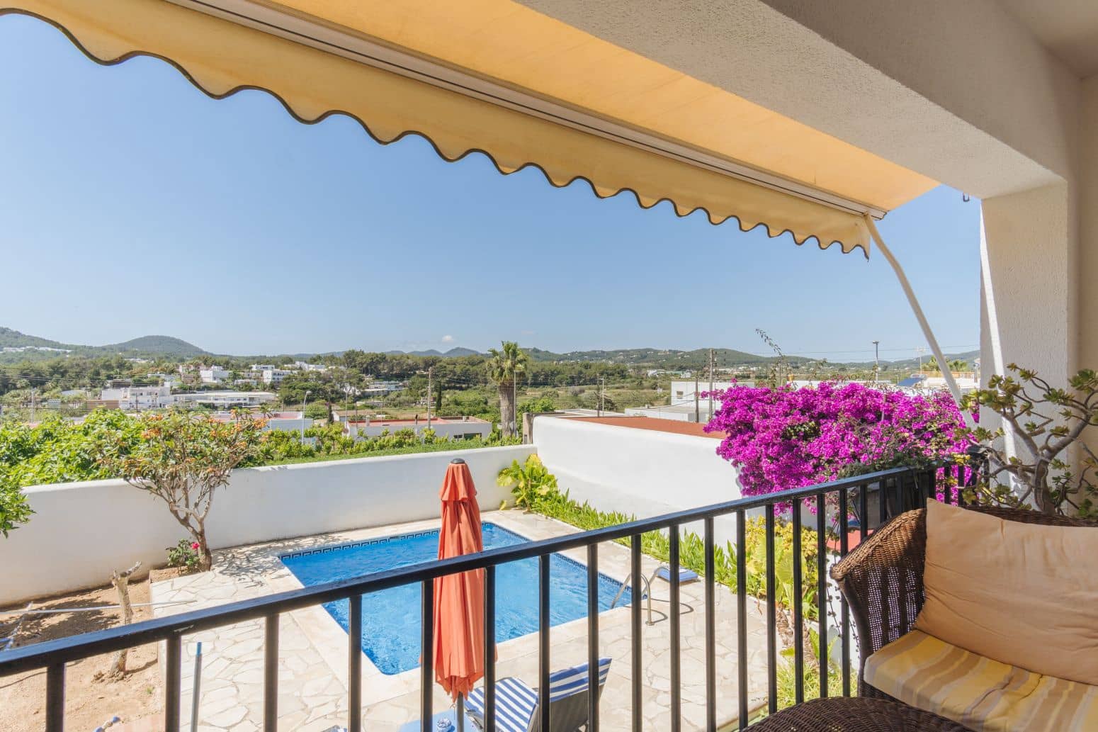 6 makuuhuone Huvila myytävänä paikassa Santa Eulalia / Santa Eularia mukana uima-altaan 
autotalli - 1 650 000 € (Ref: 9901590)
